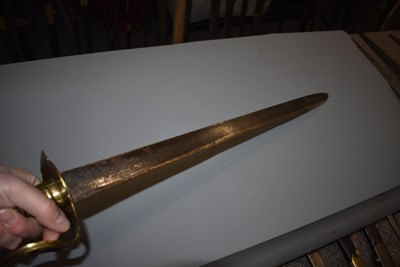 Lot 36 - AN EXTREMELY RARE TRAFALGAR PERIOD FRENCH NAVAL BOARDING CUTLASS