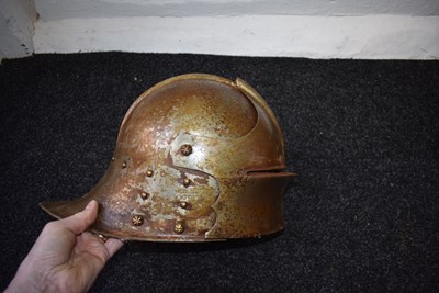 Lot 399 - A LATE 15TH CENTURY STYLE GERMAN VISORED SALET IN THE GOTHIC MANNER