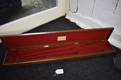 Lot 524 - A SCARCE GUN CASE FOR A WINCHESTER (?) RIFLE