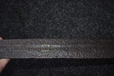 Lot 618 - AN EARLY 15TH CENTURY SWORD OF OAKESHOTT TYPE XV/XVI
