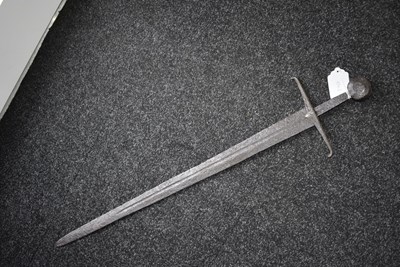 Lot 618 - AN EARLY 15TH CENTURY SWORD OF OAKESHOTT TYPE XV/XVI
