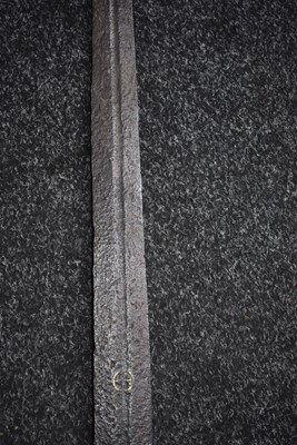 Lot 618 - AN EARLY 15TH CENTURY SWORD OF OAKESHOTT TYPE XV/XVI