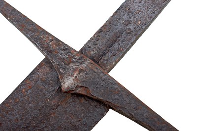 Lot 618 - AN EARLY 15TH CENTURY SWORD OF OAKESHOTT TYPE XV/XVI