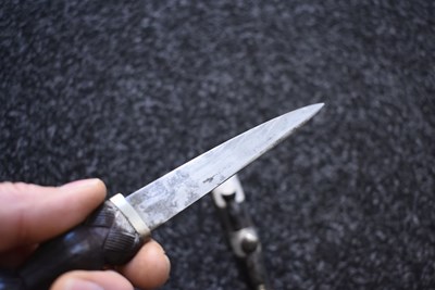 Lot 686 - A LATE VICTORIAN BOY'S DIRK