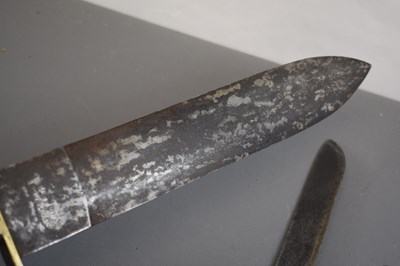 Lot 426 - A TROUSSE OR HUNTING KNIFE