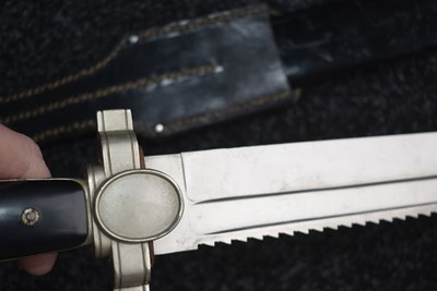 Lot 44 - A THIRD REICH RED CROSS (DRK) MAN'S HEWER OR SIDEARM