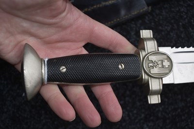Lot 44 - A THIRD REICH RED CROSS (DRK) MAN'S HEWER OR SIDEARM