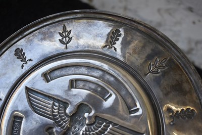 Lot 73 - A RARE GERMAN WORLD WAR II BOWL OF HONOUR FOR EXCELLENT COMBAT ACHIEVEMENTS