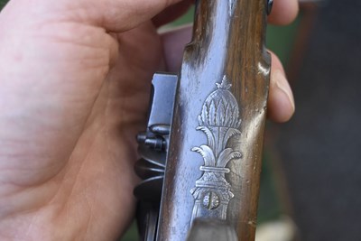 Lot 328 - A FINE QUALITY CASED PAIR OF 22-BORE GOLD INLAID FLINTLOCK DUELLING PISTOLS BY H.W. MORTIMER