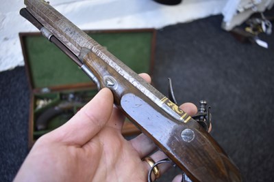 Lot 328 - A FINE QUALITY CASED PAIR OF 22-BORE GOLD INLAID FLINTLOCK DUELLING PISTOLS BY H.W. MORTIMER