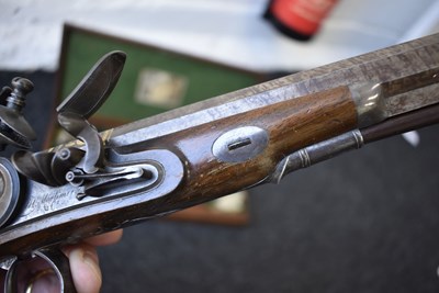 Lot 328 - A FINE QUALITY CASED PAIR OF 22-BORE GOLD INLAID FLINTLOCK DUELLING PISTOLS BY H.W. MORTIMER