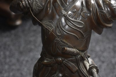 Lot 50 - A JAPANESE BRONZE FIGURE OF A WARRIOR ARCHER OR KYUDOKA
