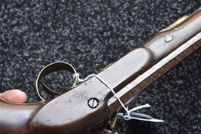 Lot 319 - A .650 CALIBRE FLINTLOCK OFFICER’S PISTOL BY TOMLINSON