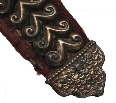 Lot 58 - OF TIPU SULTAN INTEREST - AN IMPORTANT 18TH CENTURY INDIAN FIRANGI OR KHANDA WITH SUSPENSION BELT ENSEMBLE FROM SERINGAPATAM