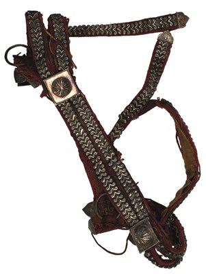 Lot 58 - OF TIPU SULTAN INTEREST - AN IMPORTANT 18TH CENTURY INDIAN FIRANGI OR KHANDA WITH SUSPENSION BELT ENSEMBLE FROM SERINGAPATAM