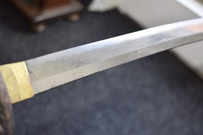 Lot 12 - A WAKIZASHI
