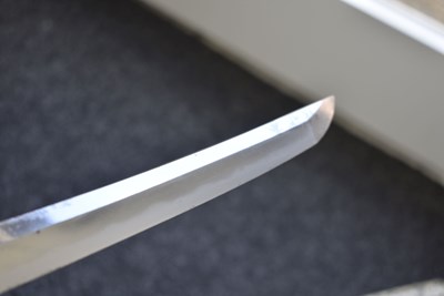 Lot 12 - A WAKIZASHI