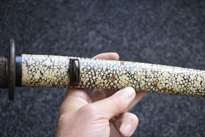 Lot 12 - A WAKIZASHI