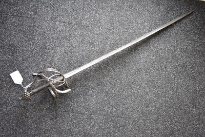 Lot 237 - A FINE 17TH CENTURY GERMAN SWORD RAPIER