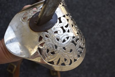 Lot 180 - A CLEAN EIIR 1897 PATTERN WELCH REGIMENT OFFICER'S SWORD