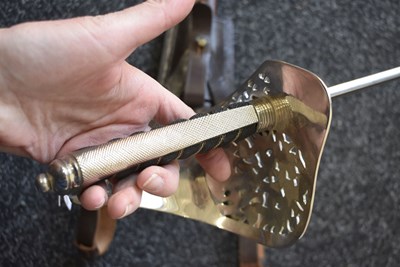 Lot 180 - A CLEAN EIIR 1897 PATTERN WELCH REGIMENT OFFICER'S SWORD