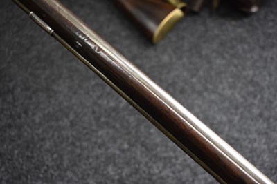 Lot 375 - A SCARCE 12-BORE SILVER MOUNTED FULL STOCKED FLINTLOCK SPORTING GUN BY GRIFFIN