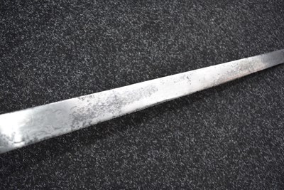 Lot 261 - AN 18TH CENTURY GERMAN HUNTING HANGER OR SWORD