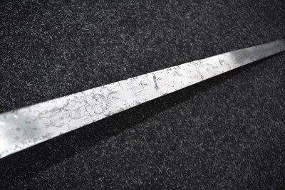 Lot 261 - AN 18TH CENTURY GERMAN HUNTING HANGER OR SWORD