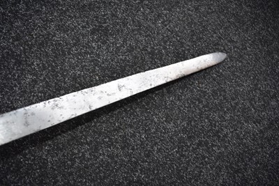 Lot 261 - AN 18TH CENTURY GERMAN HUNTING HANGER OR SWORD