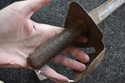 Lot 222 - AN 18TH CENTURY NAVAL BOARDING CUTLASS