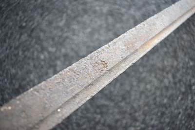 Lot 222 - AN 18TH CENTURY NAVAL BOARDING CUTLASS