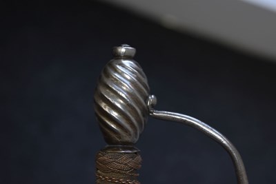 Lot 16 - A FINE 17TH CENTURY ENGLISH DISH-HILT RAPIER