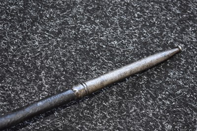 Lot 16 - A FINE 17TH CENTURY ENGLISH DISH-HILT RAPIER