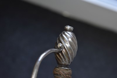 Lot 16 - A FINE 17TH CENTURY ENGLISH DISH-HILT RAPIER
