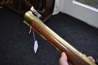 Lot 371 - A FLINTLOCK BAYONET BLUNDERBUSS BY MABSON & LABRON