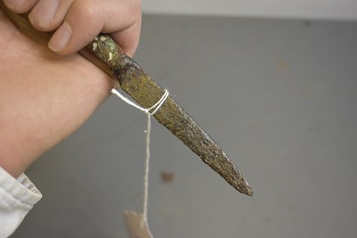 Lot 886 - AN ELIZABETHAN KNIFE